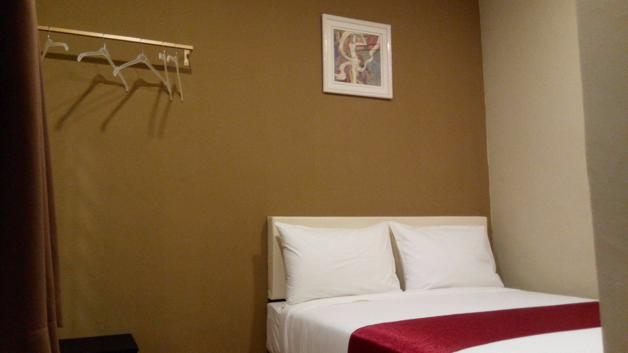 Check Inn Johor Bahru Exterior photo