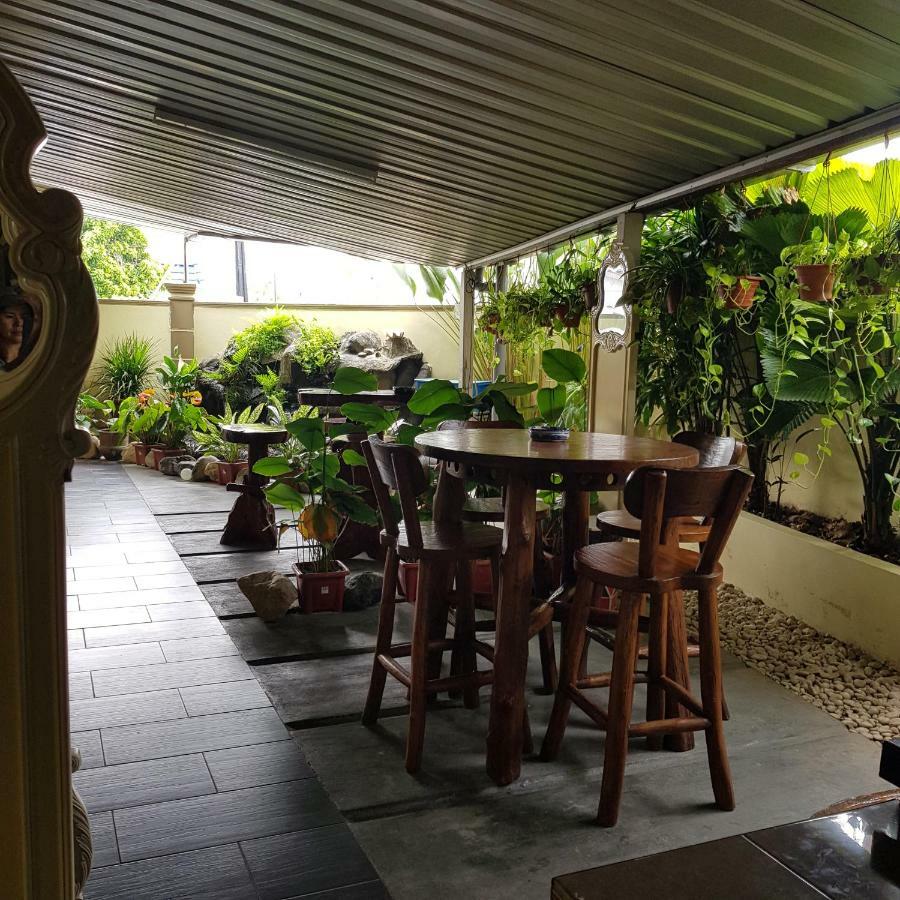 Check Inn Johor Bahru Exterior photo